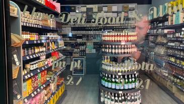 Deli Food & Wine