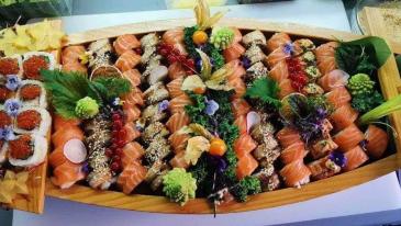 FULL FOOD HOUSE Bonzai sushi/ New Palermo