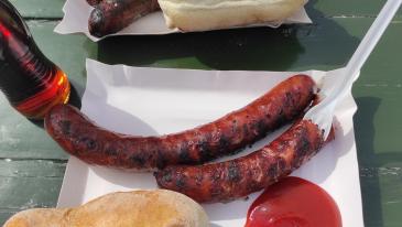 KIEŁBASA U BENKA Grill