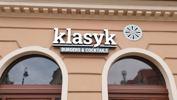 Klasyk - Burgers & Cocktails