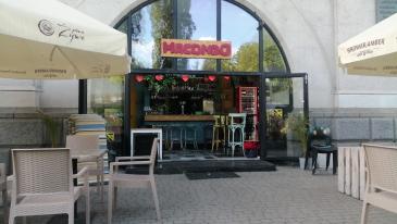 Macondo Bar