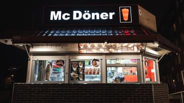 Mc Döner Kebab (Poznań, Rondo Solidarności)