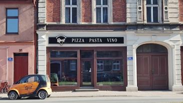 SPOT pizza · pasta · vino