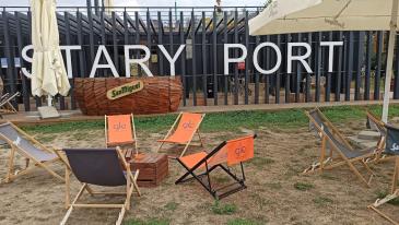 Stary Port Beach Bar